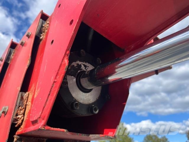 JLG 860SJ Gelenkteleskoparbeitsbühnen