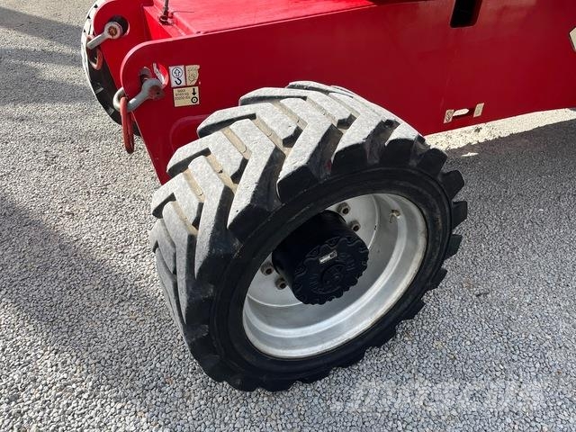 JLG 860SJ Gelenkteleskoparbeitsbühnen