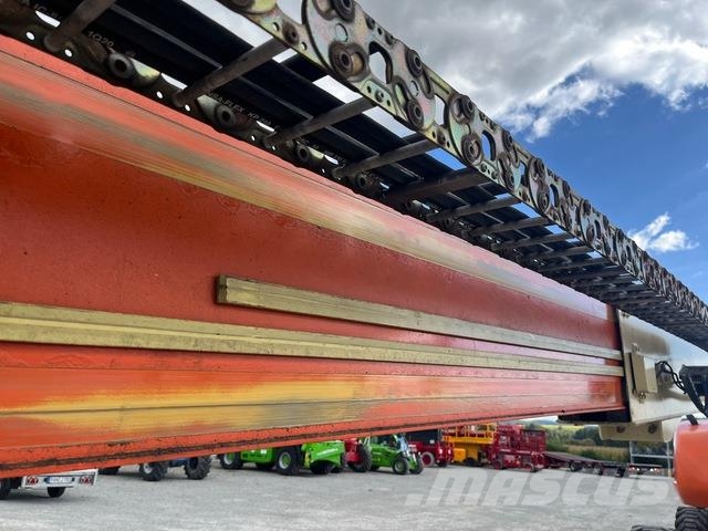 JLG 860SJ Gelenkteleskoparbeitsbühnen