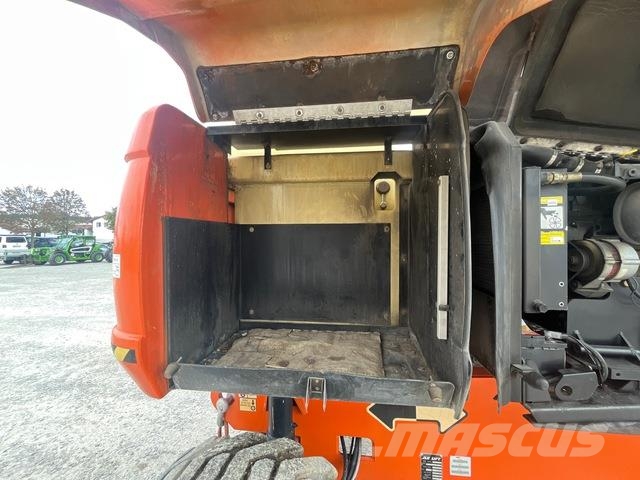 JLG 860SJ Gelenkteleskoparbeitsbühnen