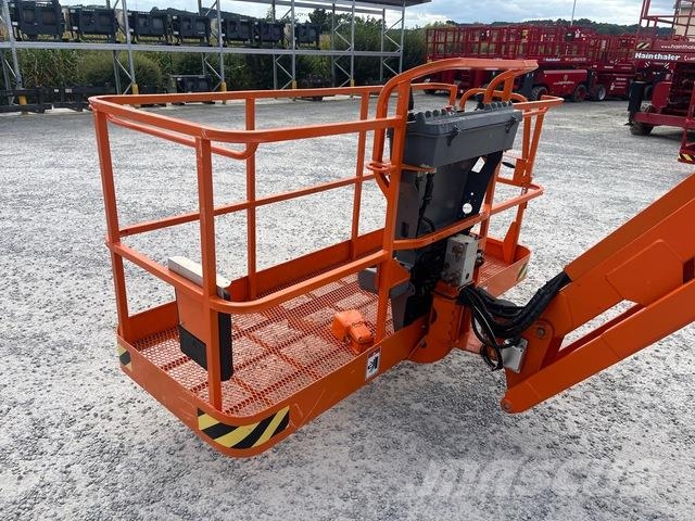 JLG 860SJ Gelenkteleskoparbeitsbühnen