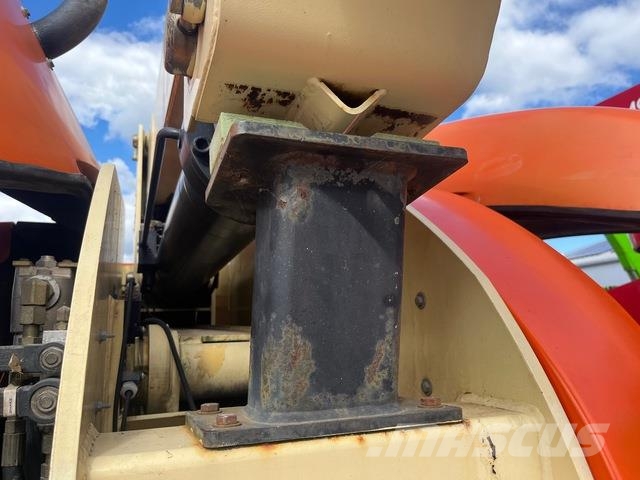 JLG 860SJ Gelenkteleskoparbeitsbühnen