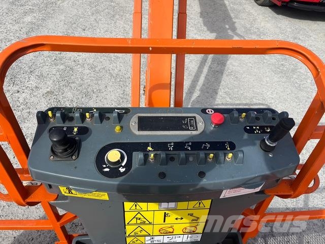 JLG 860SJ Gelenkteleskoparbeitsbühnen