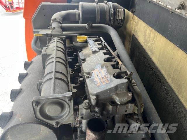JLG 860SJ Gelenkteleskoparbeitsbühnen