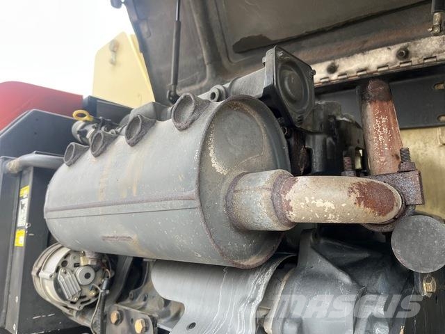 JLG 860SJ Gelenkteleskoparbeitsbühnen
