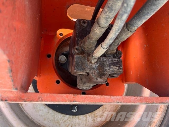 JLG 860SJ Gelenkteleskoparbeitsbühnen