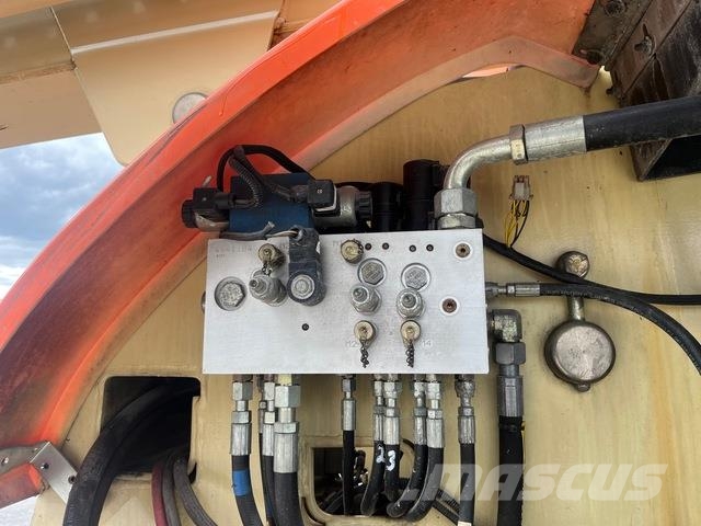 JLG 860SJ Gelenkteleskoparbeitsbühnen