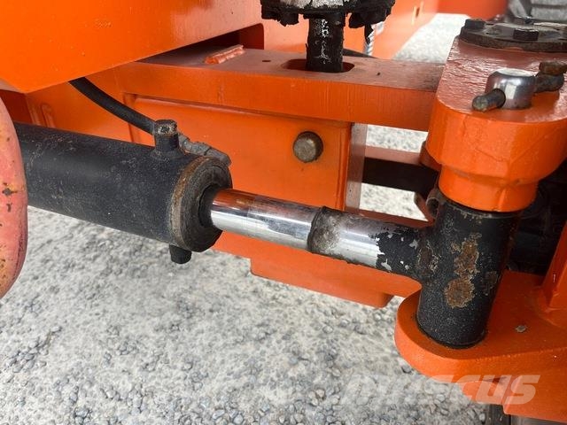 JLG 860SJ Gelenkteleskoparbeitsbühnen