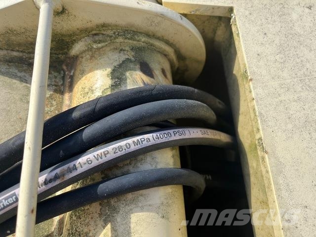JLG 860SJ Gelenkteleskoparbeitsbühnen