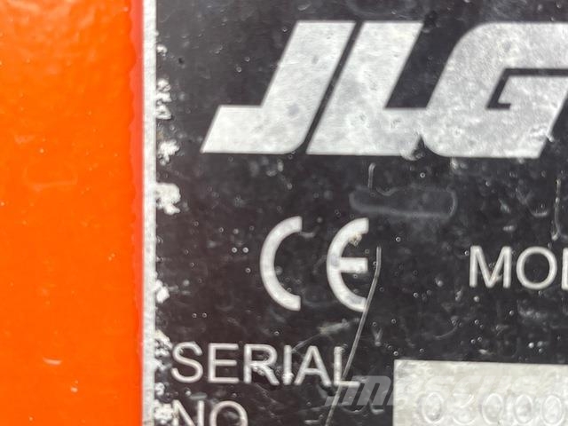 JLG 860SJ Gelenkteleskoparbeitsbühnen