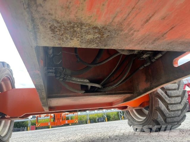 JLG 860SJ Gelenkteleskoparbeitsbühnen