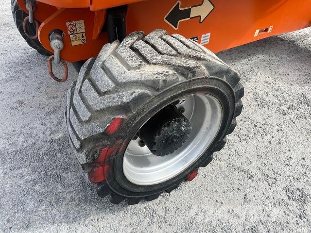 JLG 860SJ Gelenkteleskoparbeitsbühnen