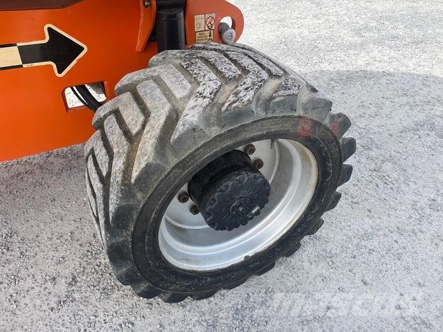JLG 860SJ Gelenkteleskoparbeitsbühnen