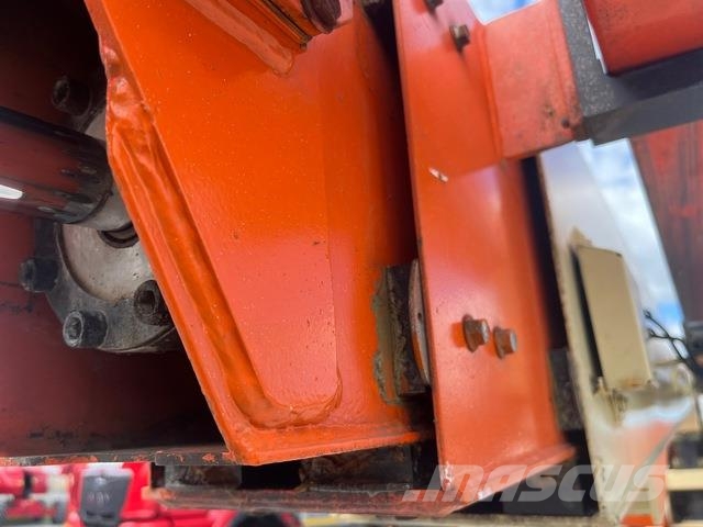 JLG 860SJ Gelenkteleskoparbeitsbühnen
