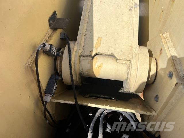 JLG 860SJ Gelenkteleskoparbeitsbühnen
