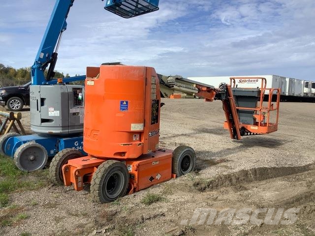 JLG E300AJP Strēles pacēlāji