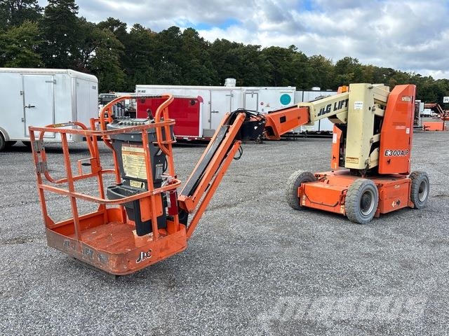 JLG E300AJP رافعات سلة مفصلية