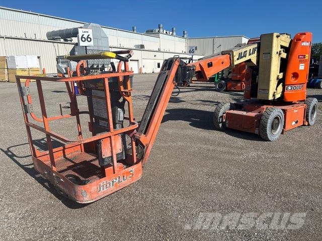 JLG E300AJP 曲臂高空作業車