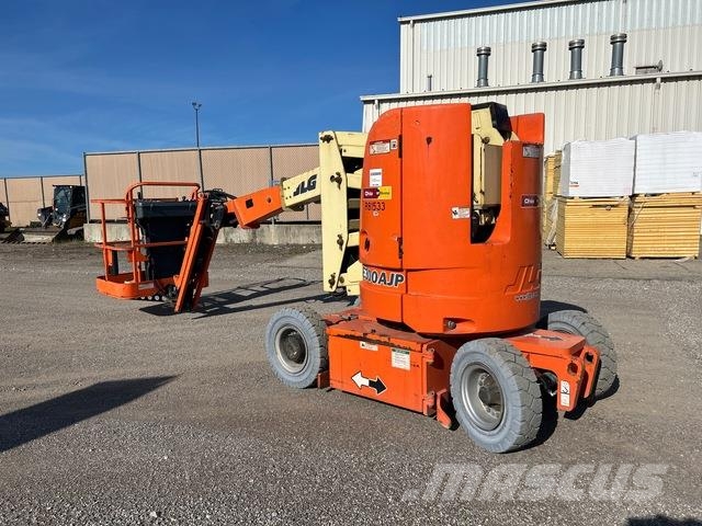 JLG E300AJP Leddede bomlifter