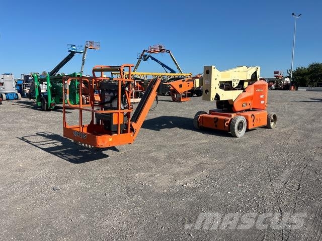 JLG E400AJPN Plataforma de trabajo articulada