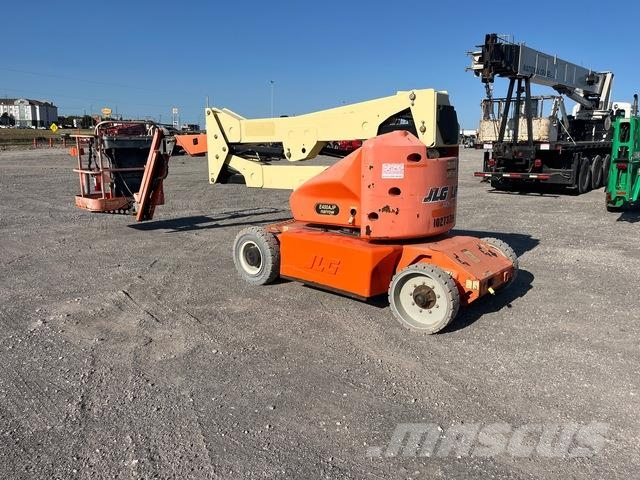 JLG E400AJPN Knikarmhoogwerkers