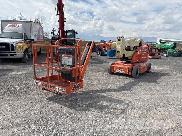 JLG E400AJPN Karos emelők