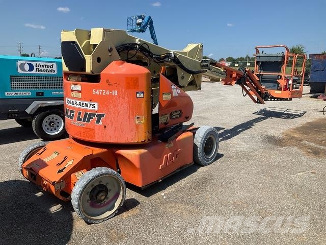 JLG E400AJPN Knikarmhoogwerkers