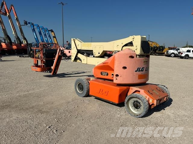 JLG E400AJPN Plataformas elevatórias articuladas