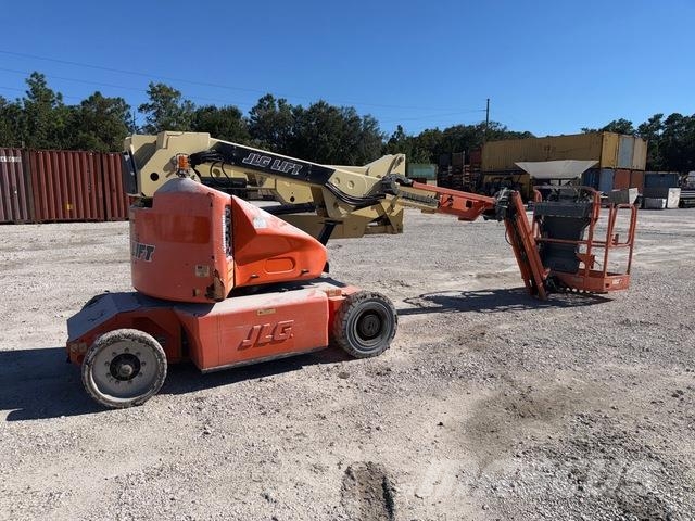 JLG E400AJPN Knikarmhoogwerkers