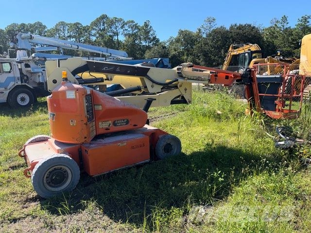 JLG E400AJPN Bomlifte med knækarm