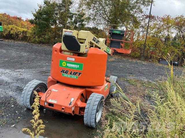 JLG E450A Zglobne podizne platforme