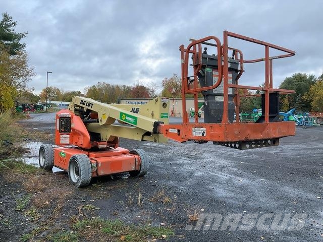 JLG E450A Zglobne podizne platforme