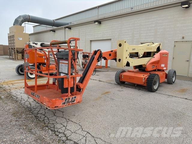 JLG E450AJ Bomliftar