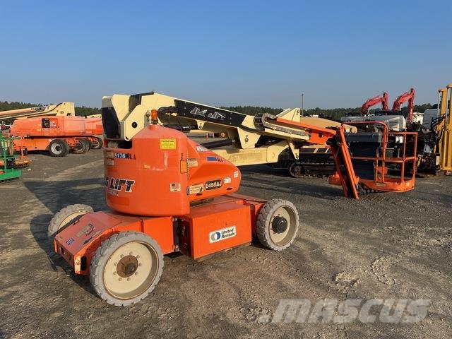 JLG E450AJ Zglobne dvižne ploščadi