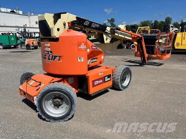 JLG E450AJ Piattaforme a braccio articolato