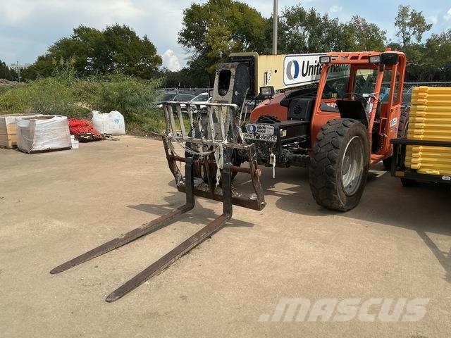 JLG G6-42A テレスコーピックハンドラー
