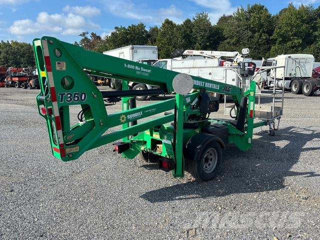 JLG T350 高所作業台付トレーラー