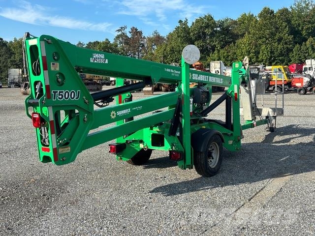 JLG T500J 高所作業台付トレーラー