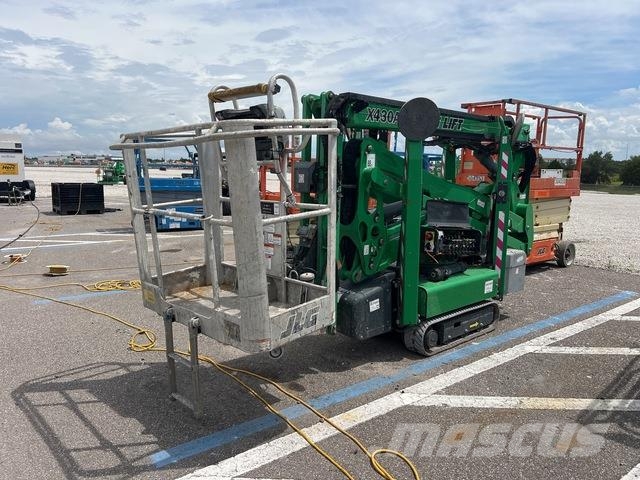 JLG X430AJ Elevadores braços articulados