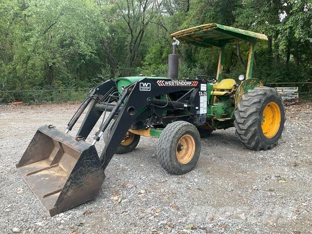 John Deere  Kompaktní traktory