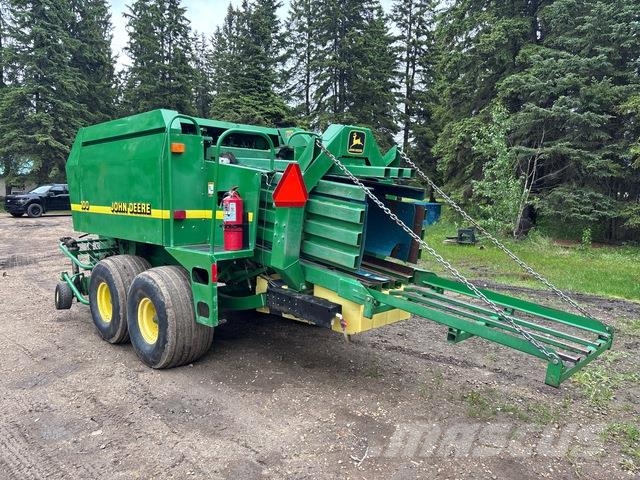 John Deere 100T Ķīpu preses