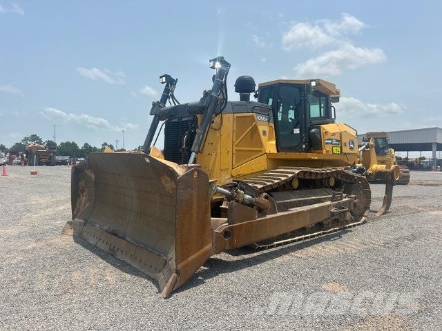 John Deere 1050K بلدوزرات مجنزرة