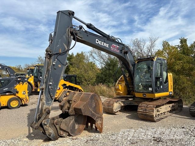 John Deere 135G Lánctalpas kotrók