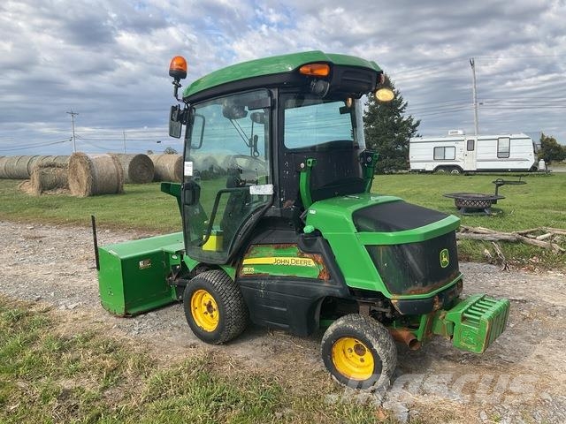 John Deere 1575 小型拖拉机