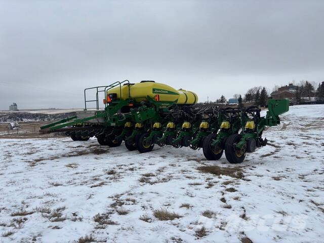 John Deere 1775NT 16-30 Sadiace stroje