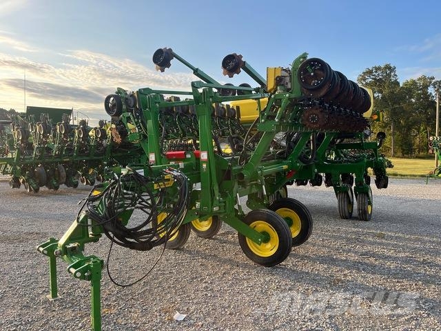 John Deere 1795 Sadilice