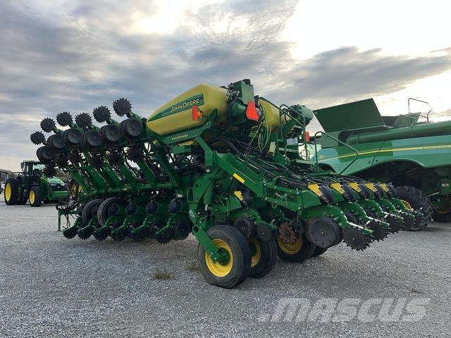 John Deere 1795 Sadilice
