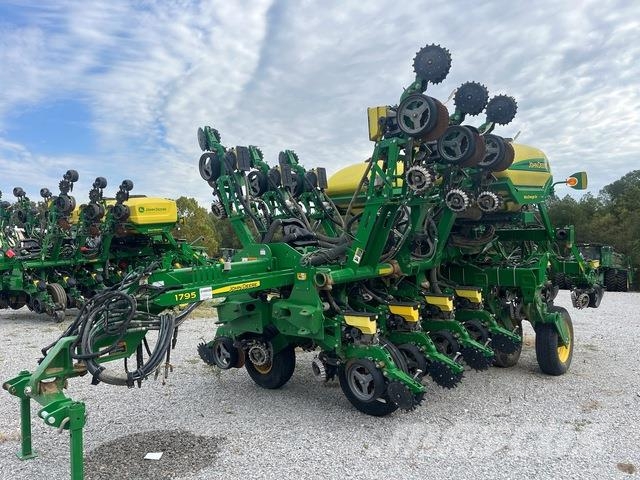 John Deere 1795 Sadilice