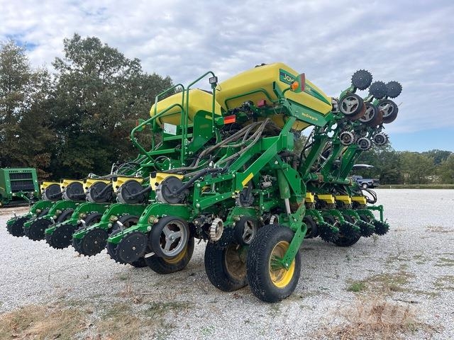 John Deere 1795 Sadilice