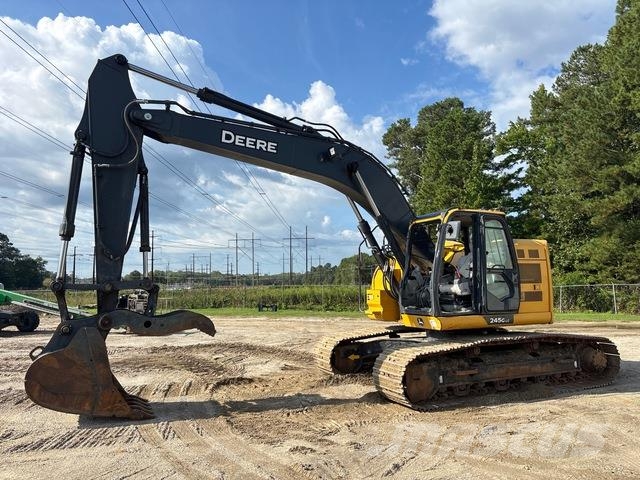 John Deere 245G LC Paletli ekskavatörler